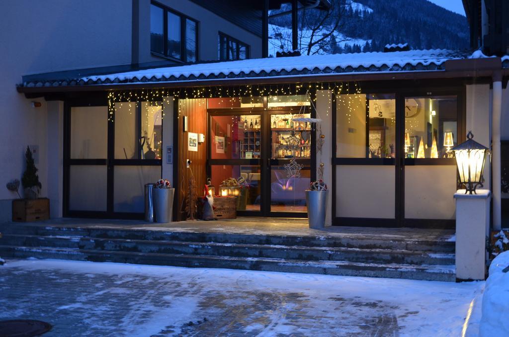 Dahoam By Sarina - Rooms & Suites Zell am See Buitenkant foto